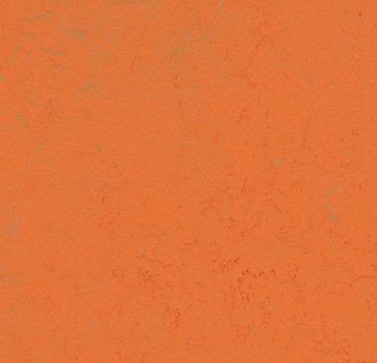 Forbo Marmoleum Decibel 373835 orange glow